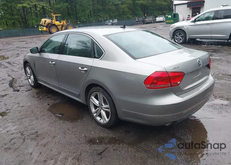 2013 Volkswagen Passat 2.0L Tdi Sel Premium from USA, damaged, VIN 1VWCN7A37DC045616